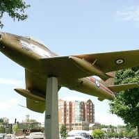 Military aircraft on display in Brockville, Броквилл