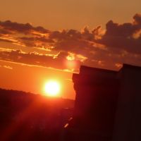 Sunrise on Bloor, Ошава