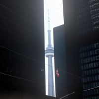 The CN-Tower from King St.W, Торонто