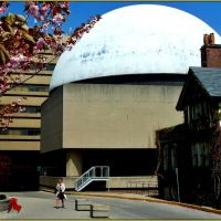 McLaughlin Planetarium, 1968-1995 ; another Toronto victim of budget cut., Торонто