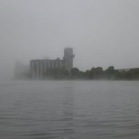 Fog On The Kaministiquia River, Тундер Бэй