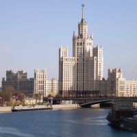 The Building on Kotelnicheskaya Embankment / Moscow, Russia, Покровка