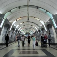 Станция метро Чкаловская (Москва), Покровка