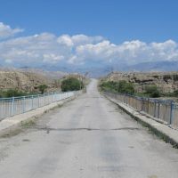 Bridge over Naryn, Каинда