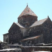 Монастырь Севанаванк. Церковь Сурб Аракелоц (871 – 874 гг.), Чаек