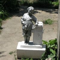 Osh, young Lenin sculpture (in the past kindergarten, now chaikhana), Ош