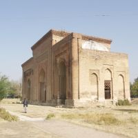 Uzgen, Daniyar & 11th cen Karakhanide Mausoleum, Узген