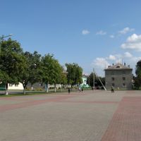 Площадь (The Squre), Белоозерск