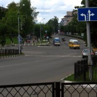 Crossroad of Maladziožnaja & Kalinina streets in Navapolack, Новополоцк