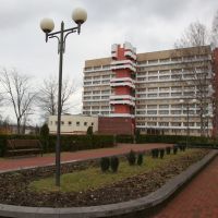Вид из сквера на общежитие ПГУ, Новополоцк