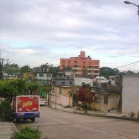Hotel Regency Canales (desde una calle cercana), Минатитлан