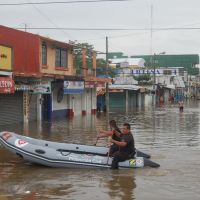 Rescue boat in Minatitlan Flood 2008, Минатитлан