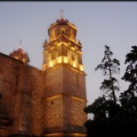 Torre de la Biblioteca Pública de la Universidad Michoacana, Antiguo Templo Católico del S. XVII, Морелиа