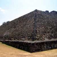 Pirámide de Tlaloc. Teopanzolco, Morelos, Куэрнавака