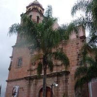 Parroquia de Santiago Apostol, Амека