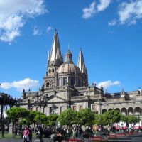 Catedral desde Plaza de Armas, Гвадалахара