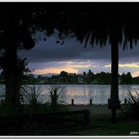 Lake Rotoroa Sunset (Hamilton Lake, Hamilton NZ), Гамильтон