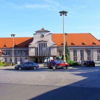 Legnica.Budynek dworca kolejowego.The building of the railway station, Легница