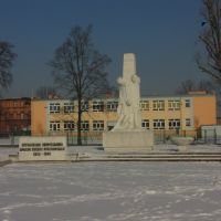 Pomnik w hołdzie obywatelom Inowrocławia poległym w latach 1939 - 1945r., Иновроцлав