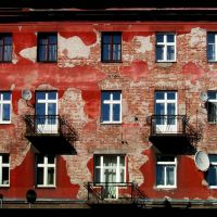 Red plasterwork 1, Краков (обс. ул. Коперника)