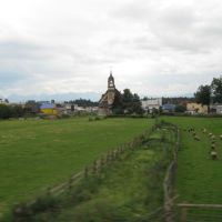 Nowy Targ - kościół pw. Św. Jadwigi Królowej - widok z trasy kolejowej, Новы-Тарг