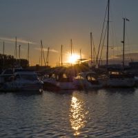 Zachód słoneczny nad przystanią jachtową w Gdyni, Гдыня