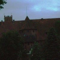 Malbork - zamek krzyżacki nocą, Мальборк