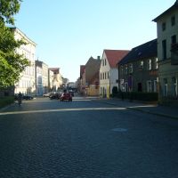 ulica Narutowicza, Лешно