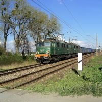 Linia kolejowa nr 7-Warszawa-Lublin-Dorohusk, Лешна