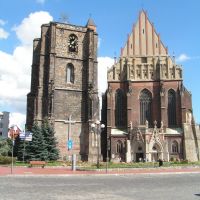 Katedra Św. Jakuba i Św. Agnieszki w Nysie, obok nigdy niedokończona dzwonnica, Ныса