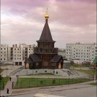 ЛИАЗ и Свято-Богоявленская церковь, Нарьян-Мар