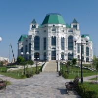 Оперный театр, Астрахань