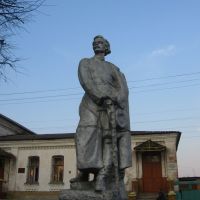 Памятник М. Горькому, Стародуб