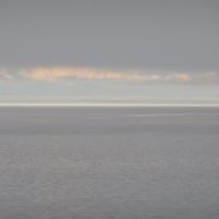 Берег Байкала закрыт туманом, Северобайкальск