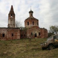 церковь в деревне Милиново, Иванищи