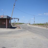 Заброшенный пост ДПС. Далее дорога на мост через р. Дон, Серафимович