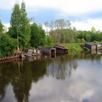 Older garages for boats on the Vytegra river / Старые лодочные гаражи на реке Вытегра, Вытегра