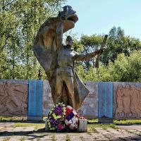 Памятник Воину-Защитнику, Сокол