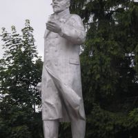 Ленин с голубем, Устюжна