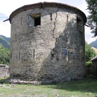 Old Tower, Курах