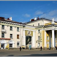 Lenin st. + "Angarsk Gate"  / "Ангарские ворота" (78-9), Ангарск
