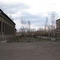 School #2 courtyard, facing east, Вихоревка
