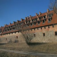 форбург замка Прёйсиш-Эйлау (нижняя часть этой стены сохранилась с 1325 г.), Багратионовск