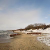 Март. На пляже в Зеленоградске около второго железного волнореза. Панорама из трёх кадров., Зеленоградск