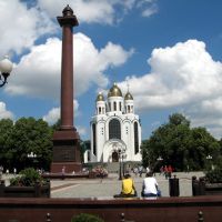 Площадь Победы (вид на Стеллу и Храм Христа Спасителя), Калининград