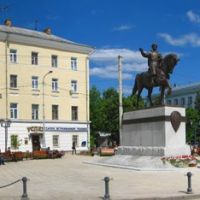 памятник Михаилу Тверскому на Советской площади, Тверь