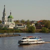 г. Тверь, вид на реку Волга и Свято-Екатерининскую церковь.., Тверь