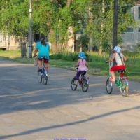 Юные велосипедистки (12.06.2011), Еленский