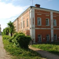 Мосальск. Купеческий дом, в котором теперь помещается краеведческий музей, Мосальск
