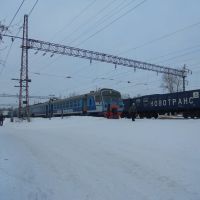 Электропоезд переменного тока ЭД9М Киров-Балезино прибыл на станцию Фаленки, Фаленки
